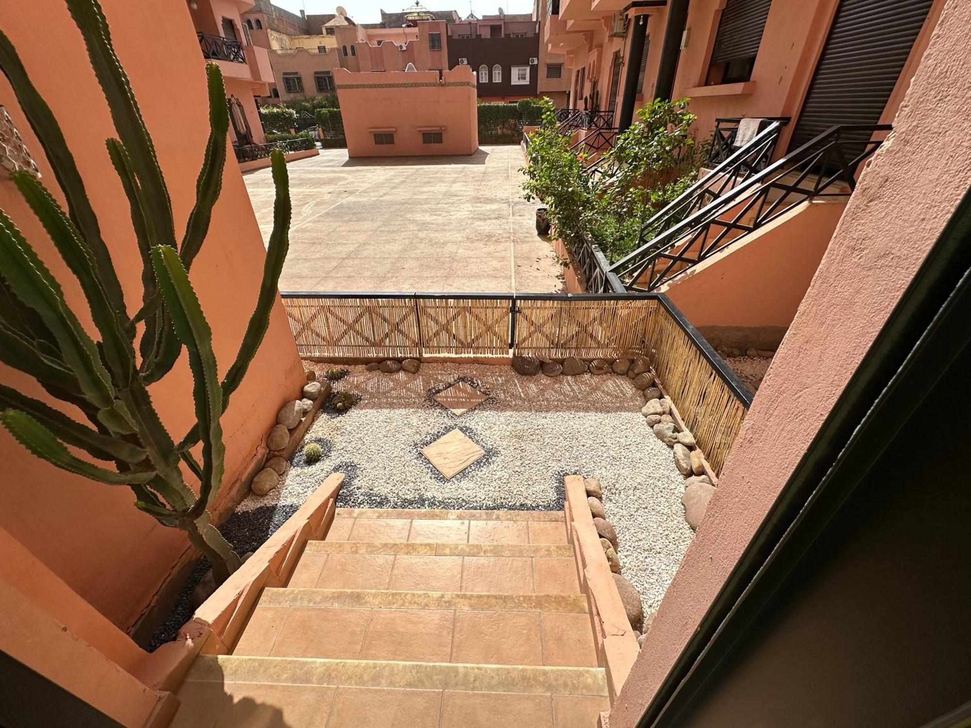 Oasis De Detente Avec Terrasse Et Vue Sur Piscine Marrakesh Luaran gambar